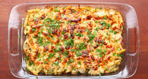 Cheesy Chicken Alfredo Pasta Bake